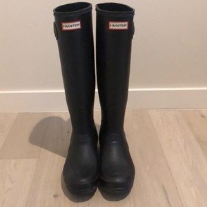 Hunter Original Tall Black Boots Size 8 Women’s